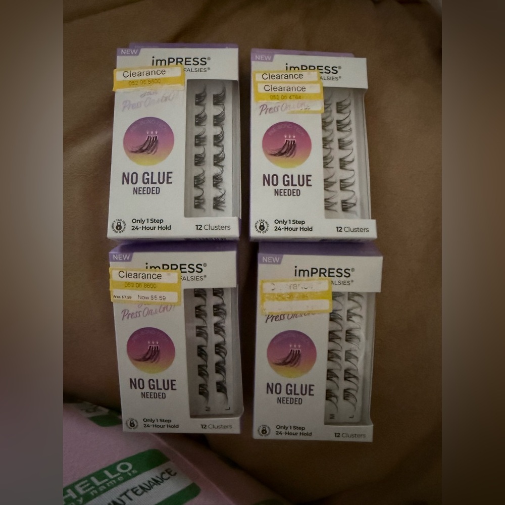 imPRESS Whisp No Glue Needed Press-On Cluster Lashes in Black